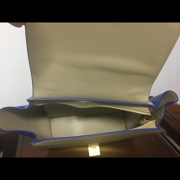 Céline Medium Trapeze - Excellent Condition! - Picture 4 of 10